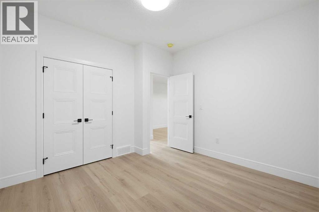 2105 7 Street Ne, Calgary, Alberta  T2E 4C7 - Photo 36 - A2296372