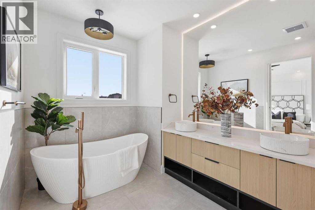 2105 7 Street Ne, Calgary, Alberta  T2E 4C7 - Photo 21 - A2296372