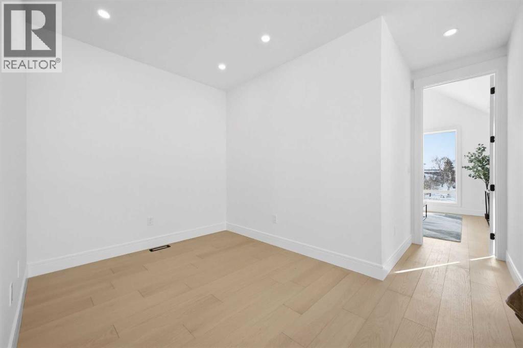 2105 7 Street Ne, Calgary, Alberta  T2E 4C7 - Photo 16 - A2296372