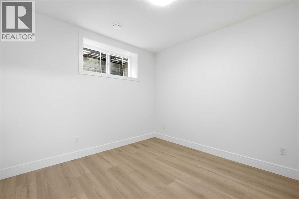 2105 7 Street Ne, Calgary, Alberta  T2E 4C7 - Photo 35 - A2296372