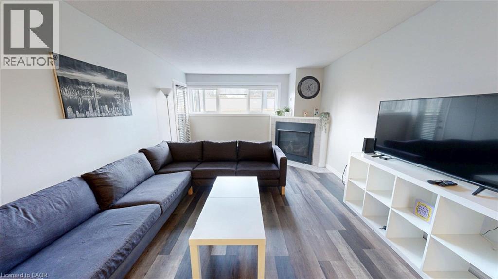 Photo 6 of 38 for 15 Jacksway Crescent Unit# 117