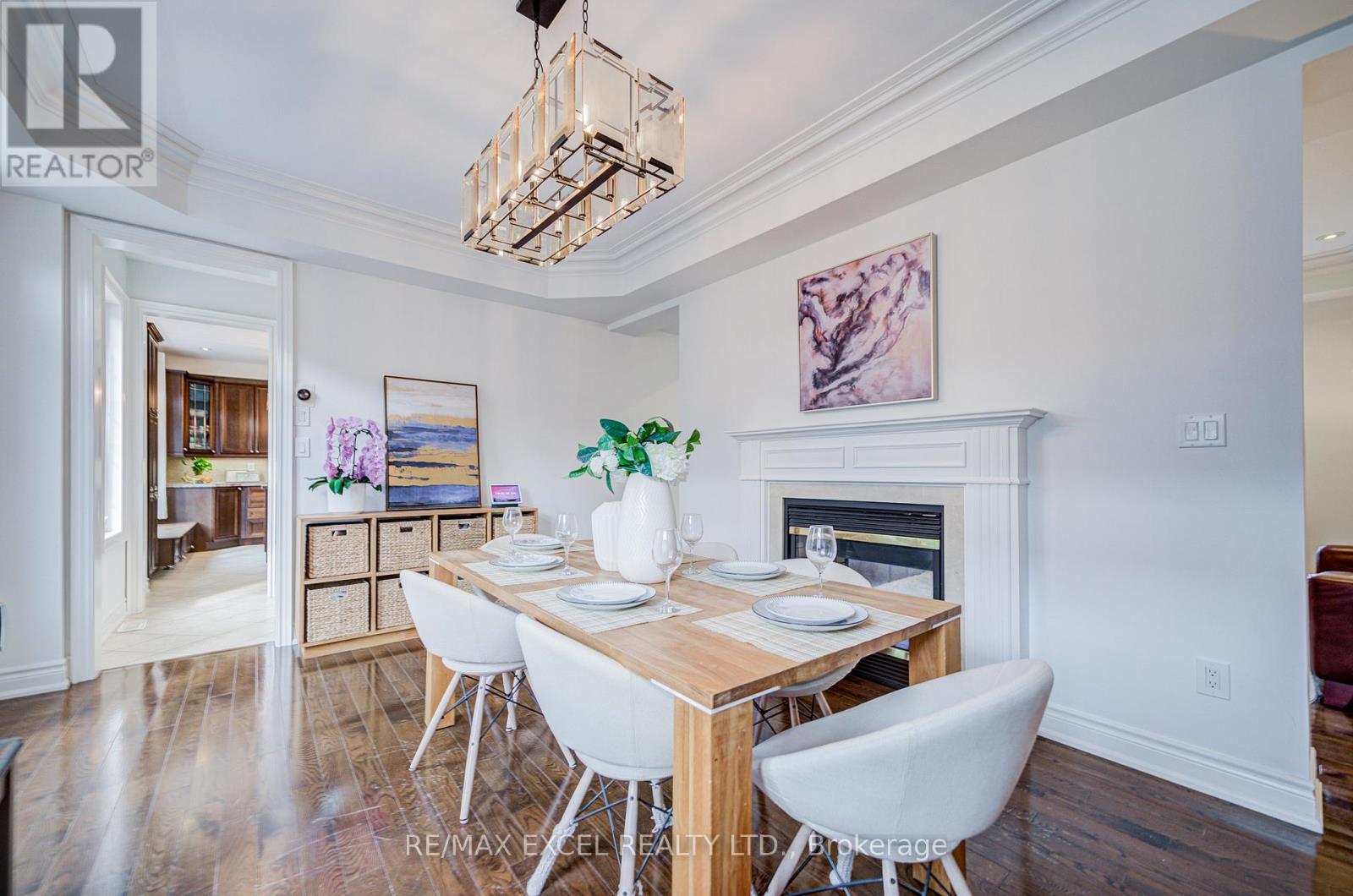 144 Chapman Court, Aurora, Ontario  L4G 0E2 - Photo 12 - N12785946