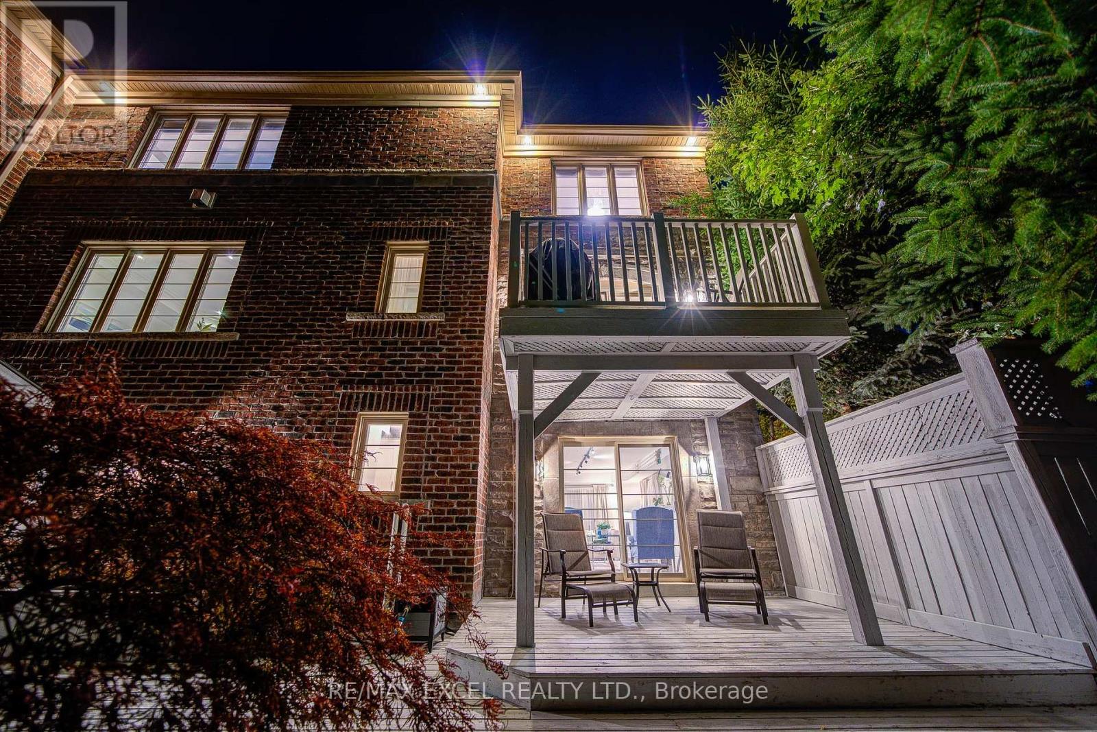 144 Chapman Court, Aurora, Ontario  L4G 0E2 - Photo 46 - N12785946