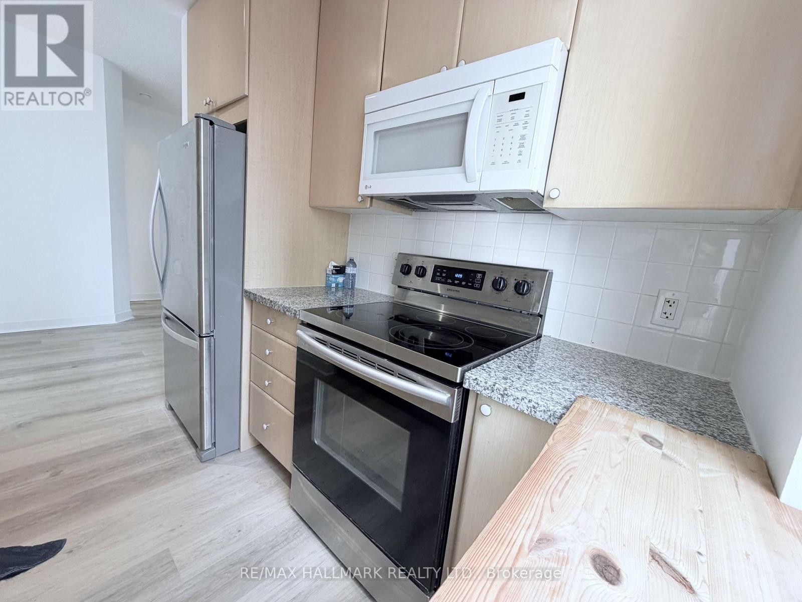 602 - 85 Bloor Street E, Toronto, Ontario  M4W 3Y1 - Photo 10 - C12880132