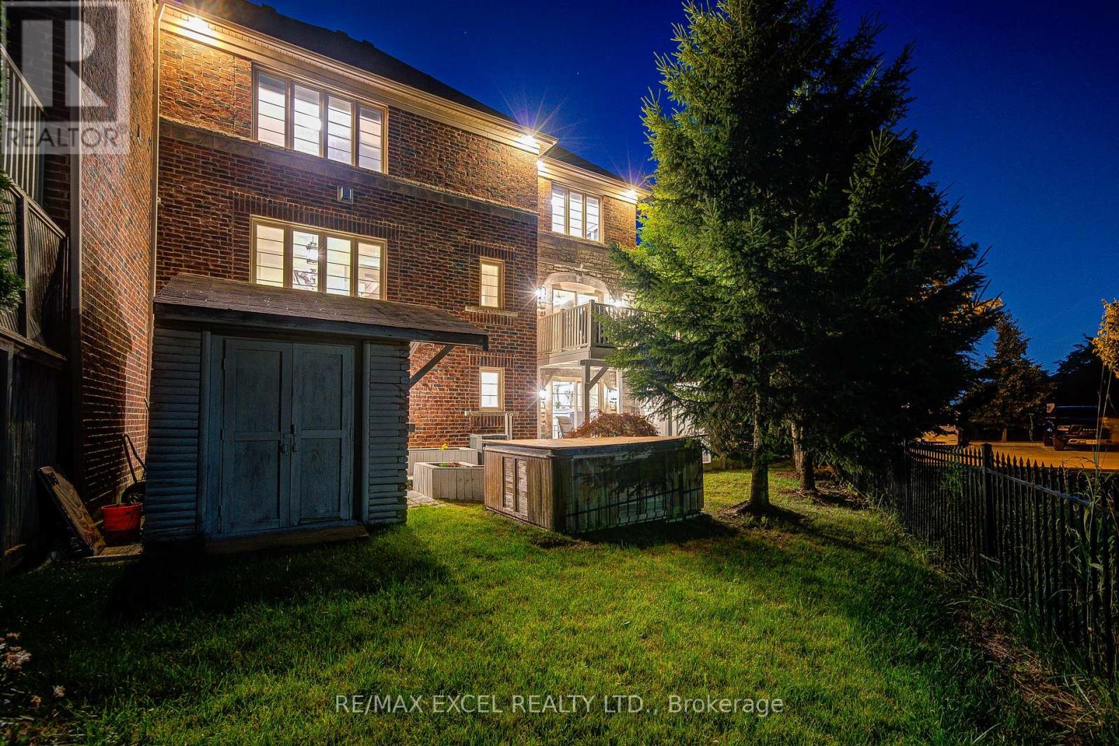 144 Chapman Court, Aurora, Ontario  L4G 0E2 - Photo 49 - N12785946