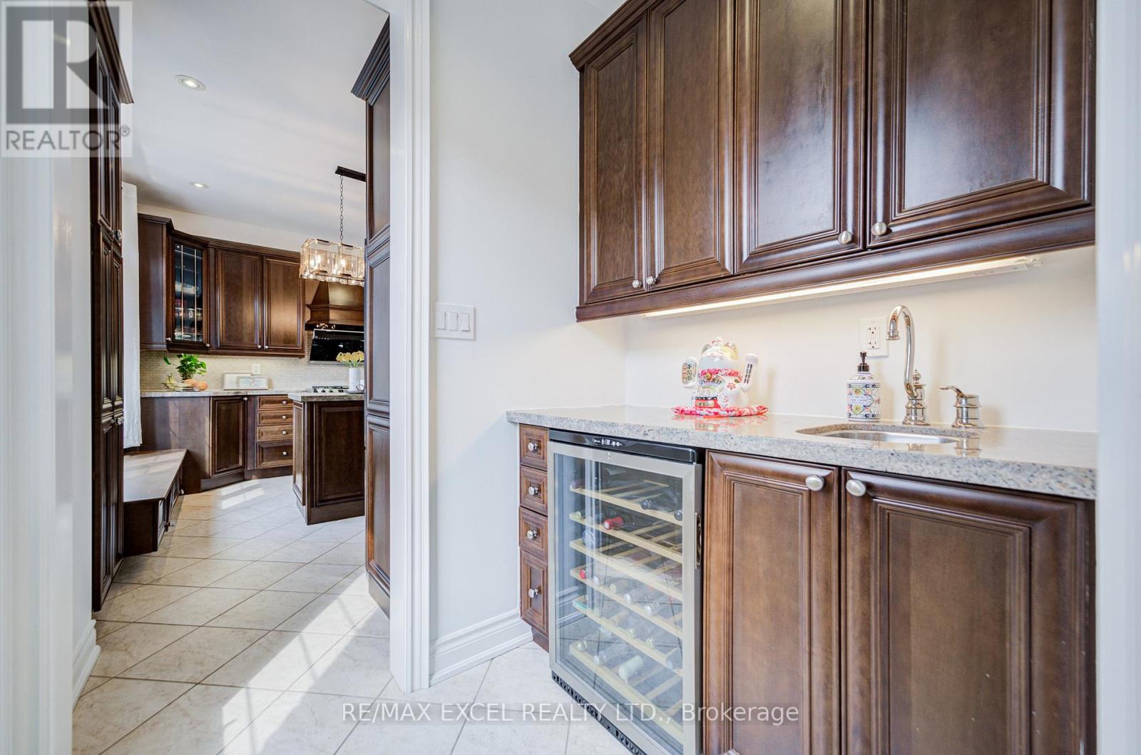 144 Chapman Court, Aurora, Ontario  L4G 0E2 - Photo 14 - N12785946