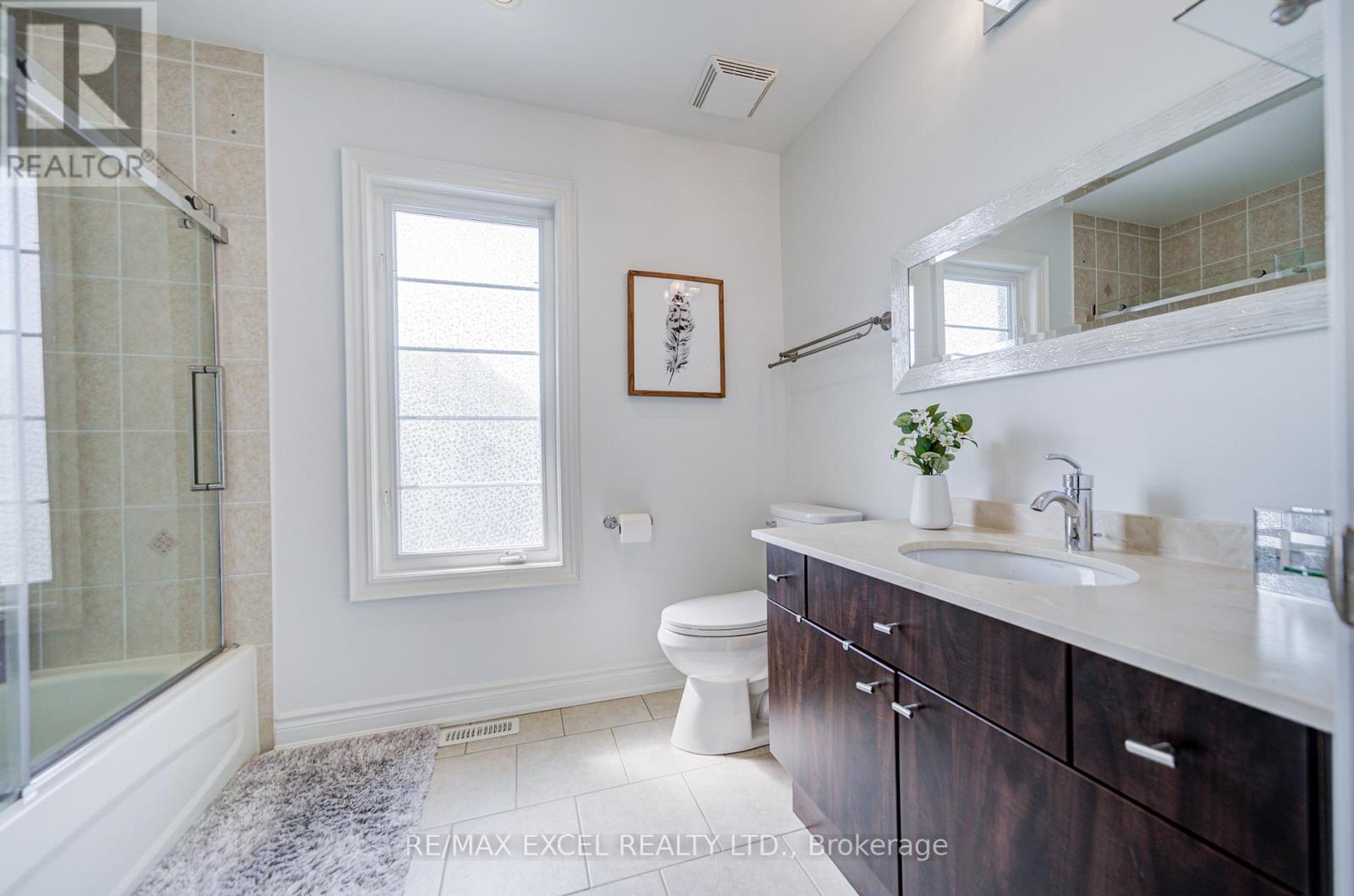 144 Chapman Court, Aurora, Ontario  L4G 0E2 - Photo 36 - N12785946