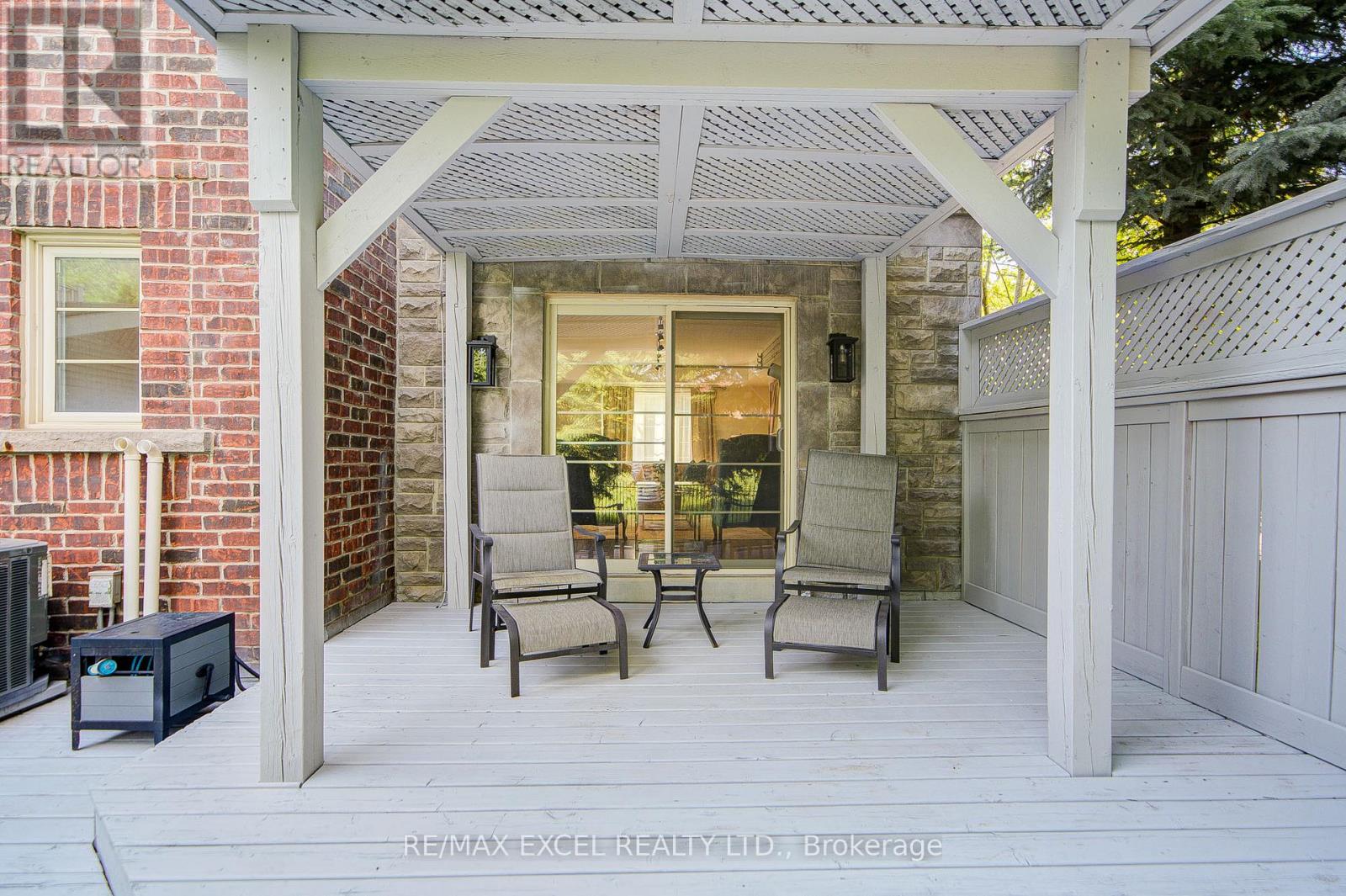 144 Chapman Court, Aurora, Ontario  L4G 0E2 - Photo 40 - N12785946