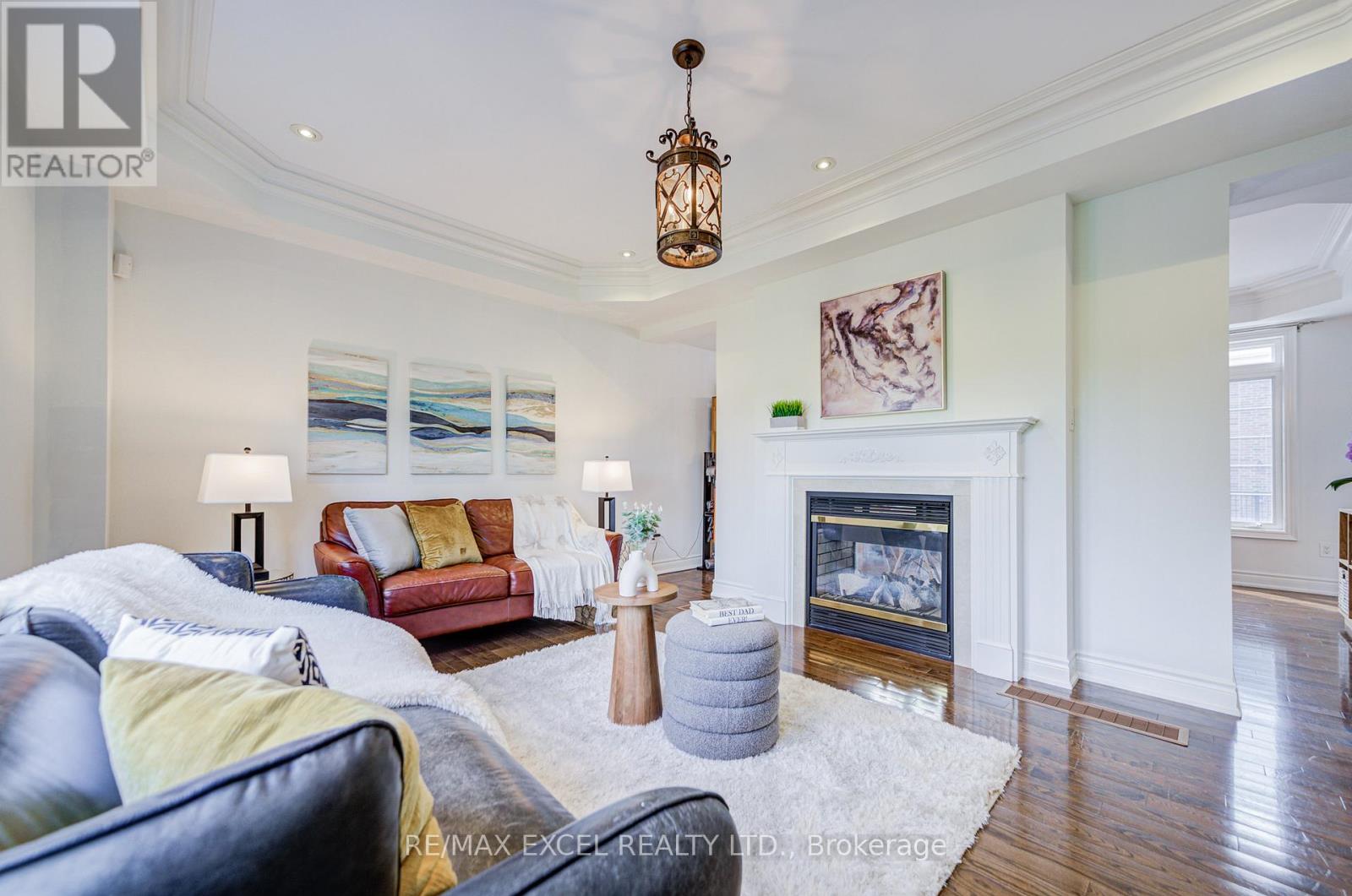 144 Chapman Court, Aurora, Ontario  L4G 0E2 - Photo 9 - N12785946