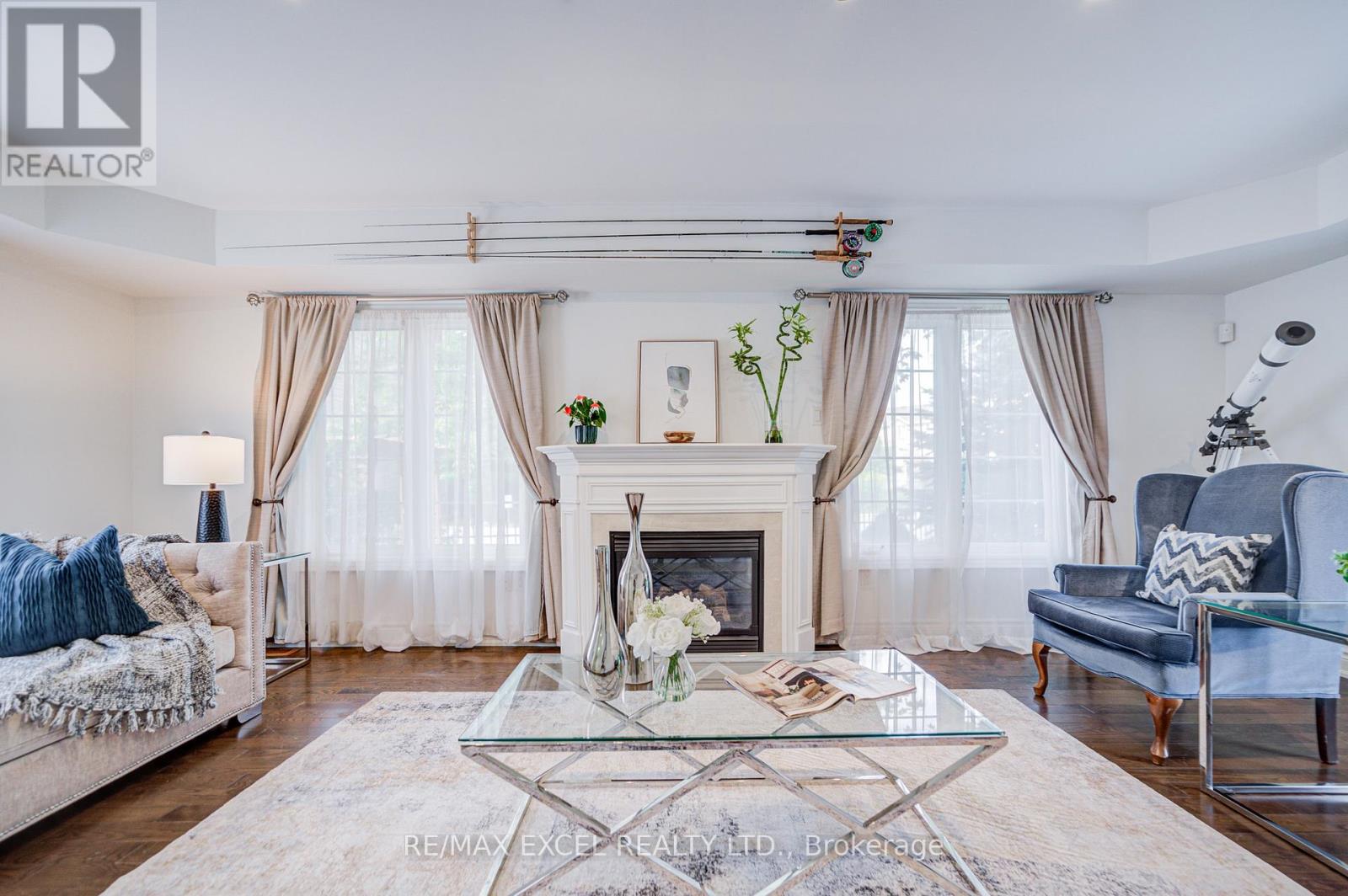 144 Chapman Court, Aurora, Ontario  L4G 0E2 - Photo 6 - N12785946