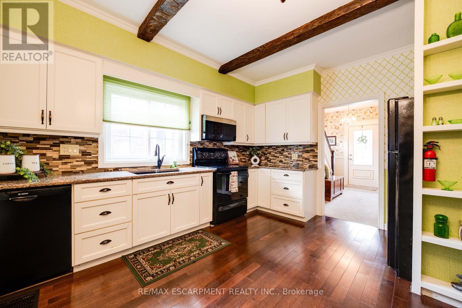 46 Jane Street, Brant, Ontario  N3L 2X9 - Photo 12 - X12905622