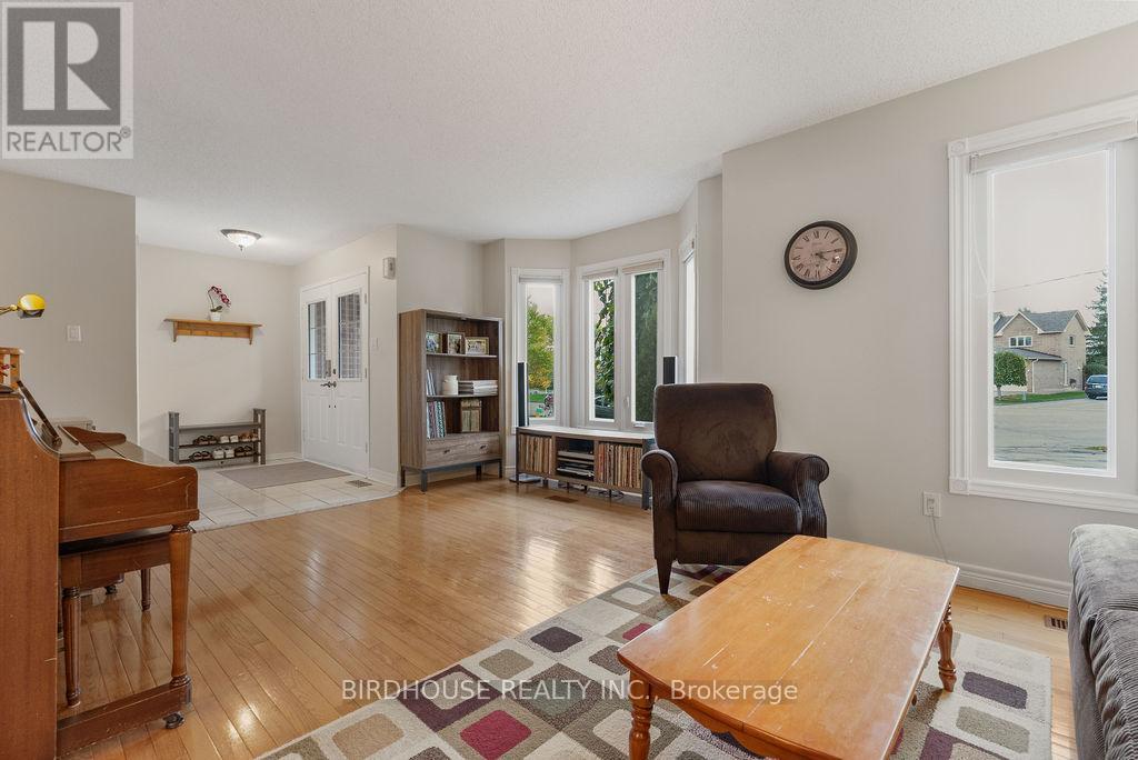 6 Purdy Court, Kawartha Lakes, Ontario  K9V 6E4 - Photo 10 - X12908114