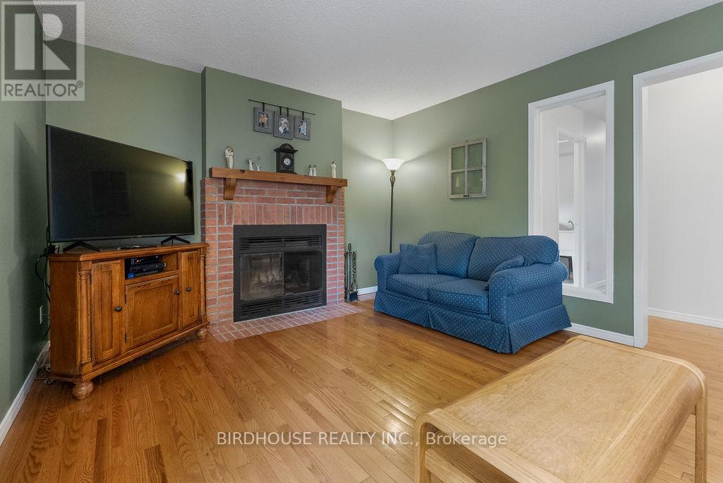 6 Purdy Court, Kawartha Lakes, Ontario  K9V 6E4 - Photo 16 - X12908114