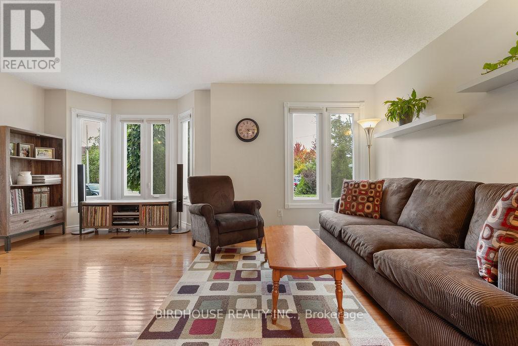 6 Purdy Court, Kawartha Lakes, Ontario  K9V 6E4 - Photo 9 - X12908114