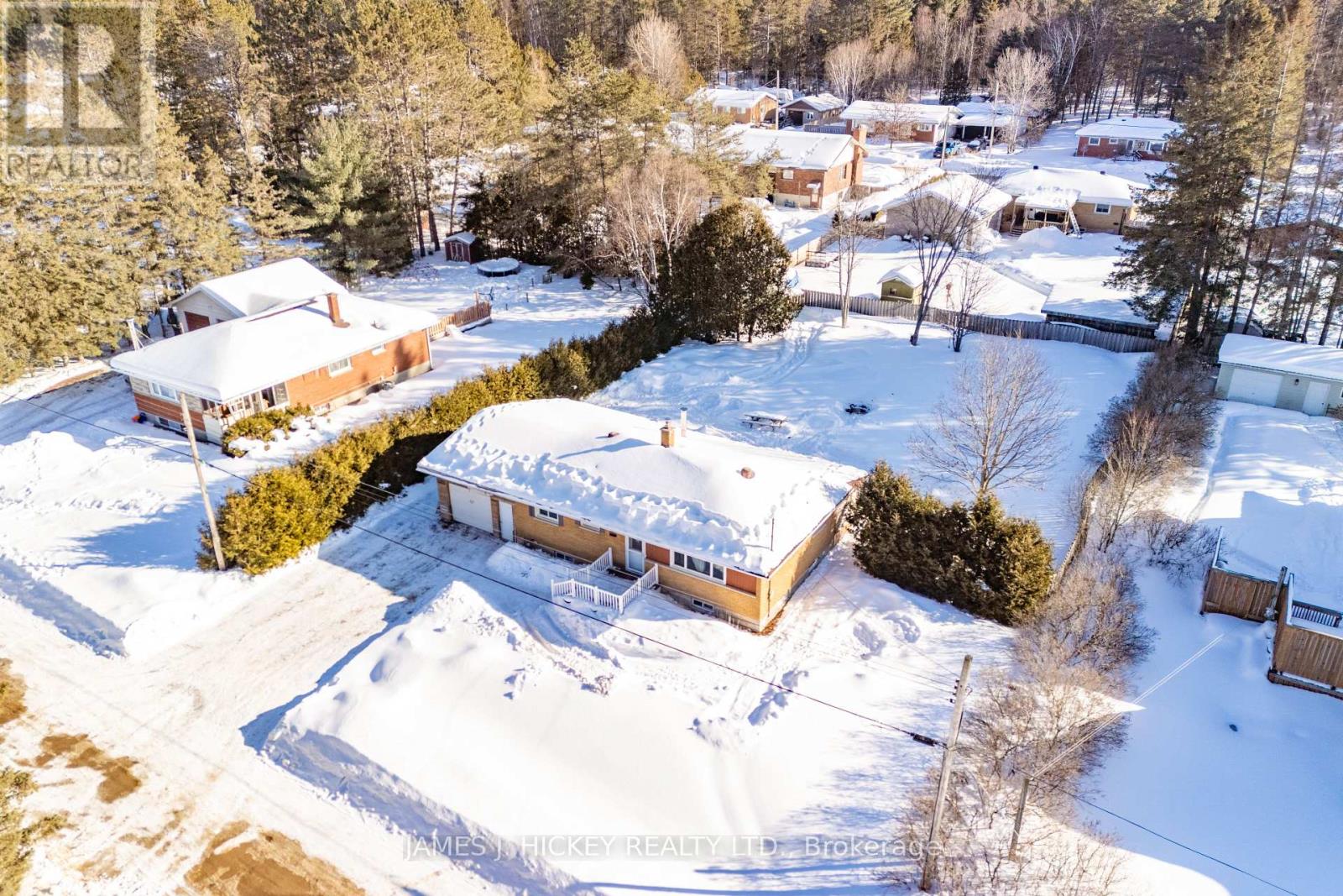 115 Lorne Place, Laurentian Hills, Ontario  K0J 1P0 - Photo 31 - X12823122