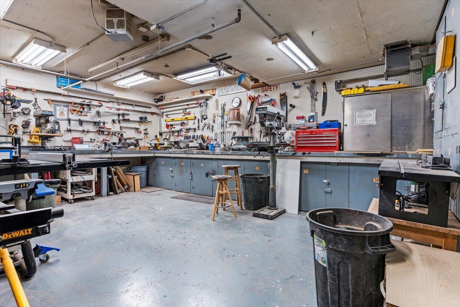 701 3170 Gladwin Road, Abbotsford, British Columbia  V2T 5T5 - Photo 30 - R3083675