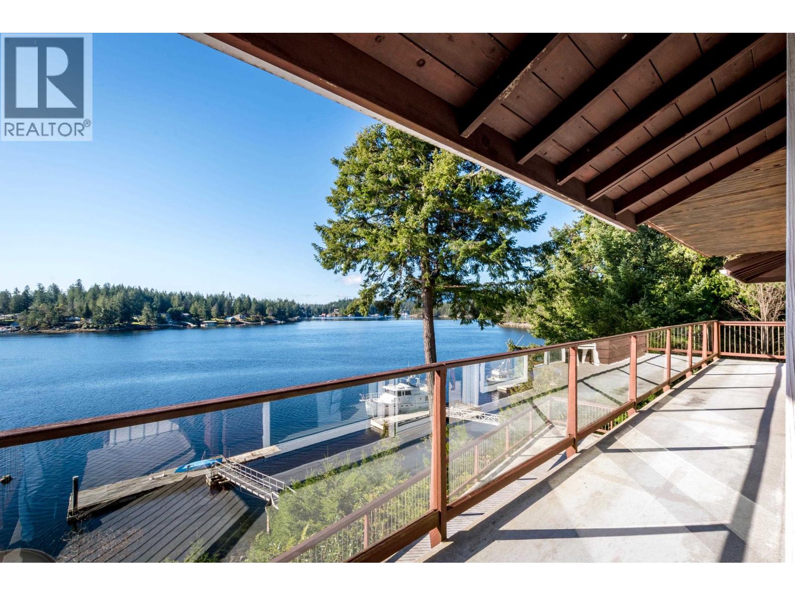 4981 Panorama Drive, Garden Bay, British Columbia  V0N 1S0 - Photo 11 - R3103930