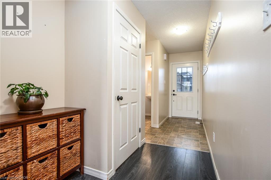 34 Captain Mccallum Drive, New Hamburg, Ontario  N3A 0B7 - Photo 17 - 40804581