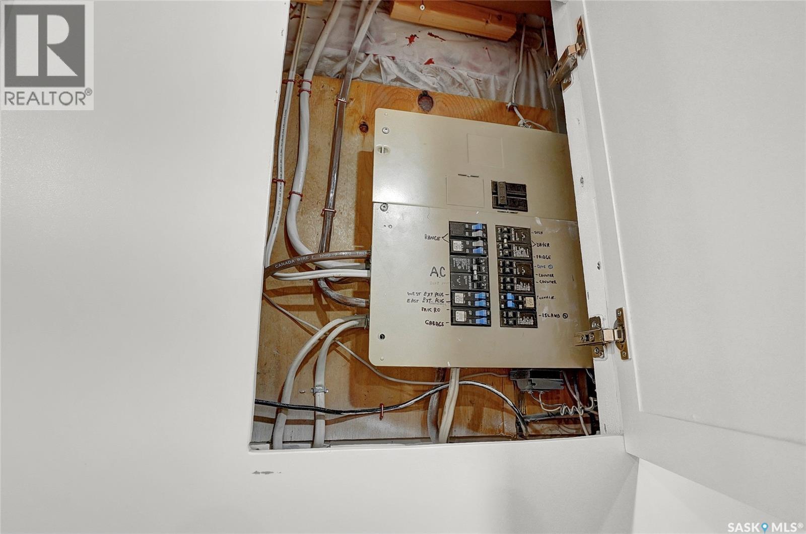 12 Buttercup Crescent Nw, Moose Jaw, Saskatchewan  S6J 1A4 - Photo 42 - SK031393