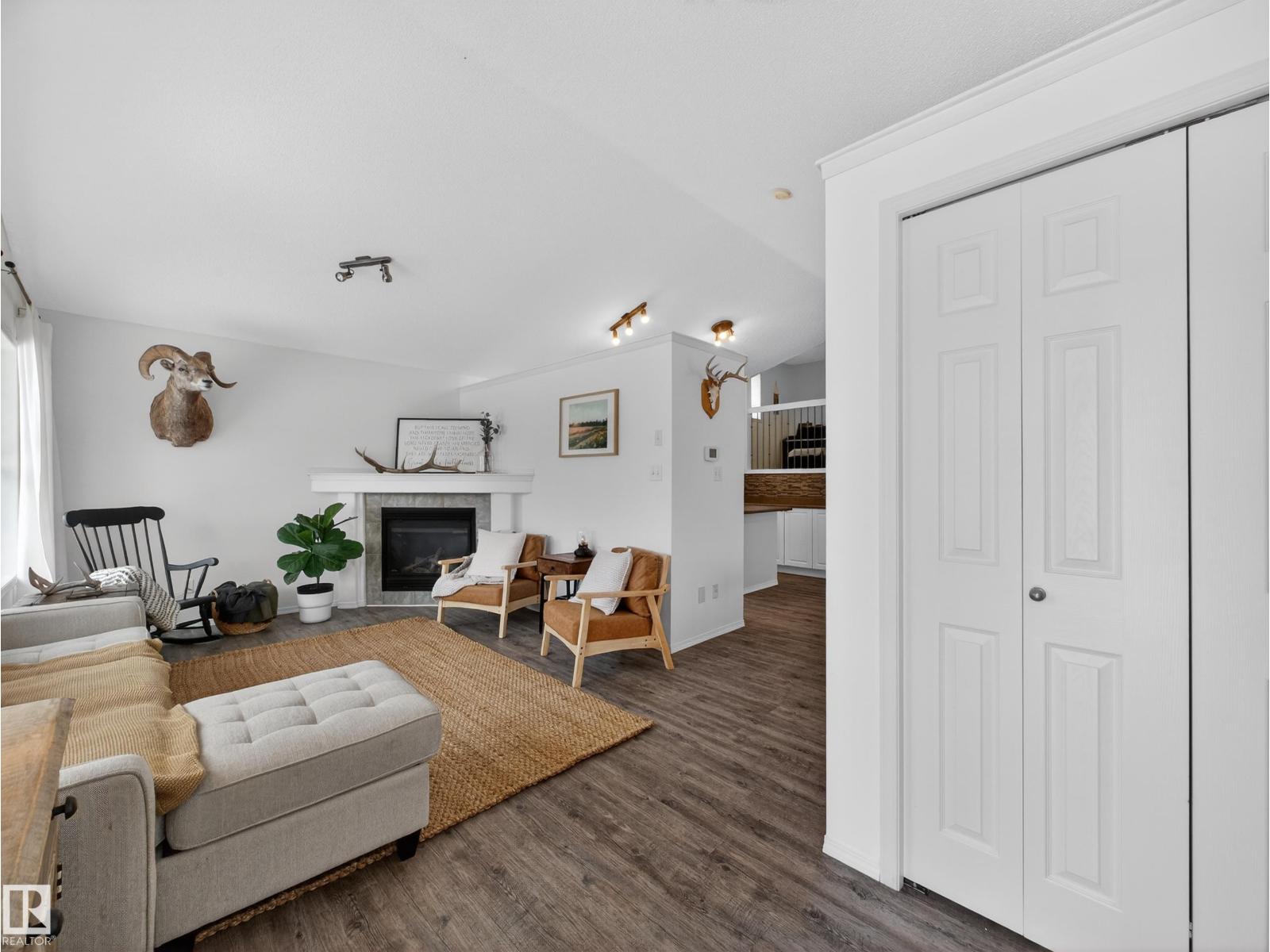 1665 Tompkins Pl Nw, Edmonton, Alberta  T6R 2Y6 - Photo 44 - E4479093