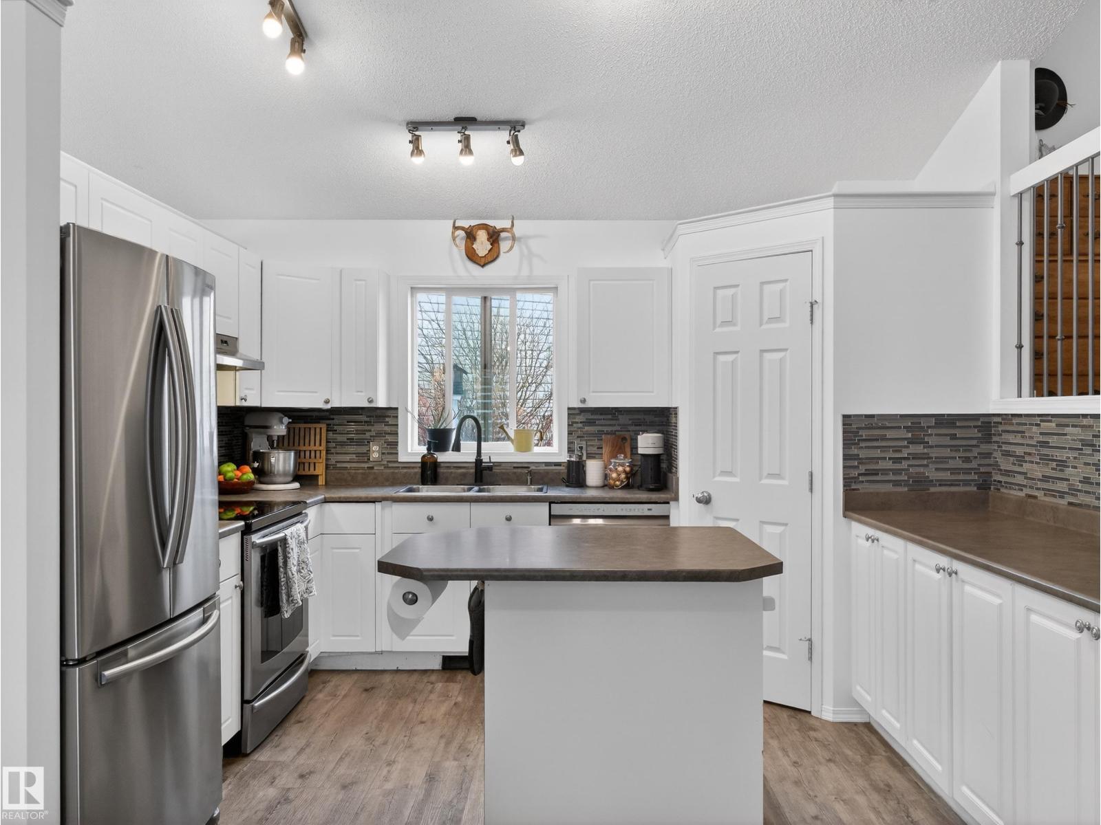 1665 Tompkins Pl Nw, Edmonton, Alberta  T6R 2Y6 - Photo 28 - E4479093