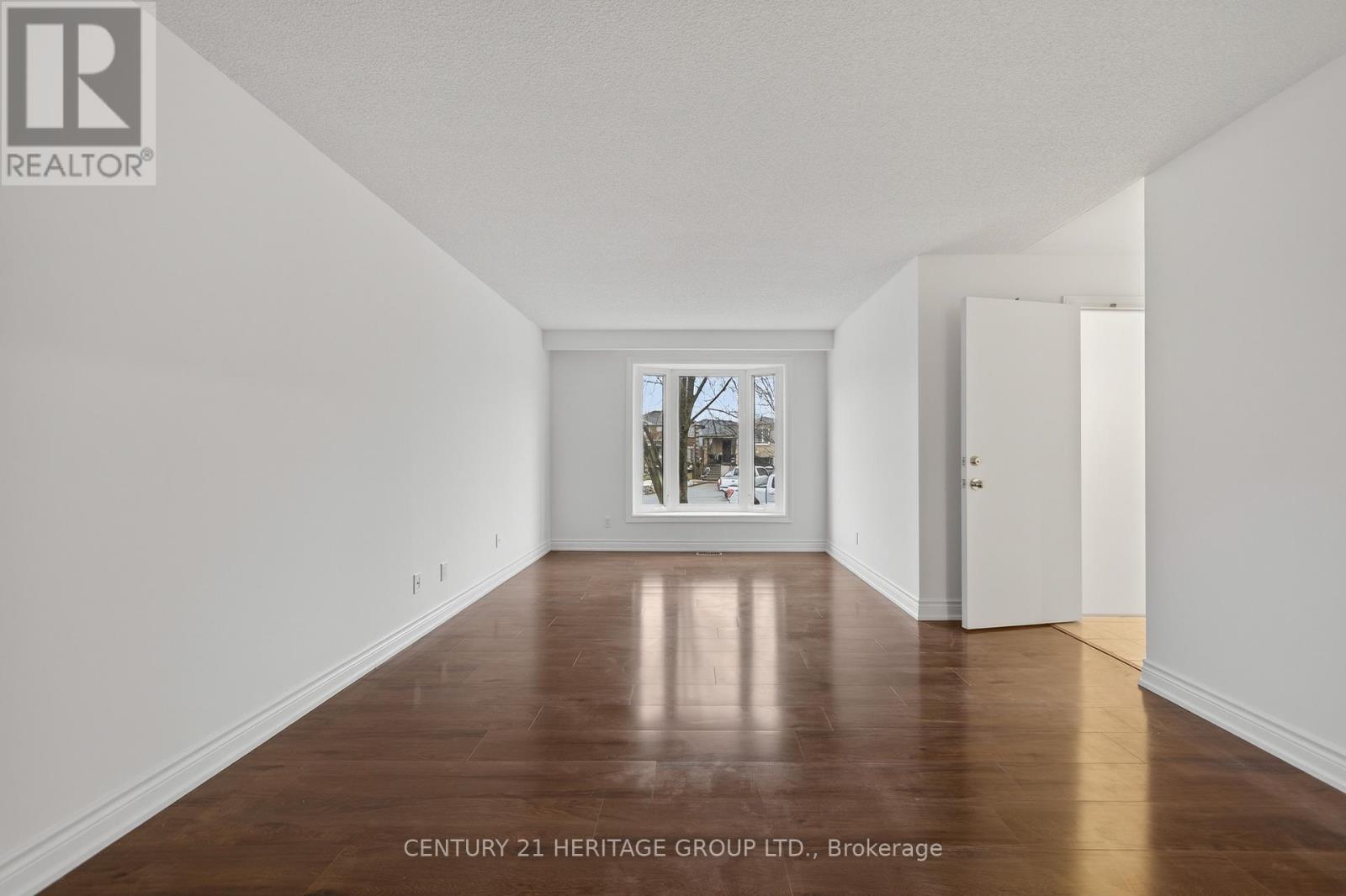 111 Ondrey Street, Bradford West Gwillimbury, Ontario L3Z 2X1 - Photo 11 - N12923036