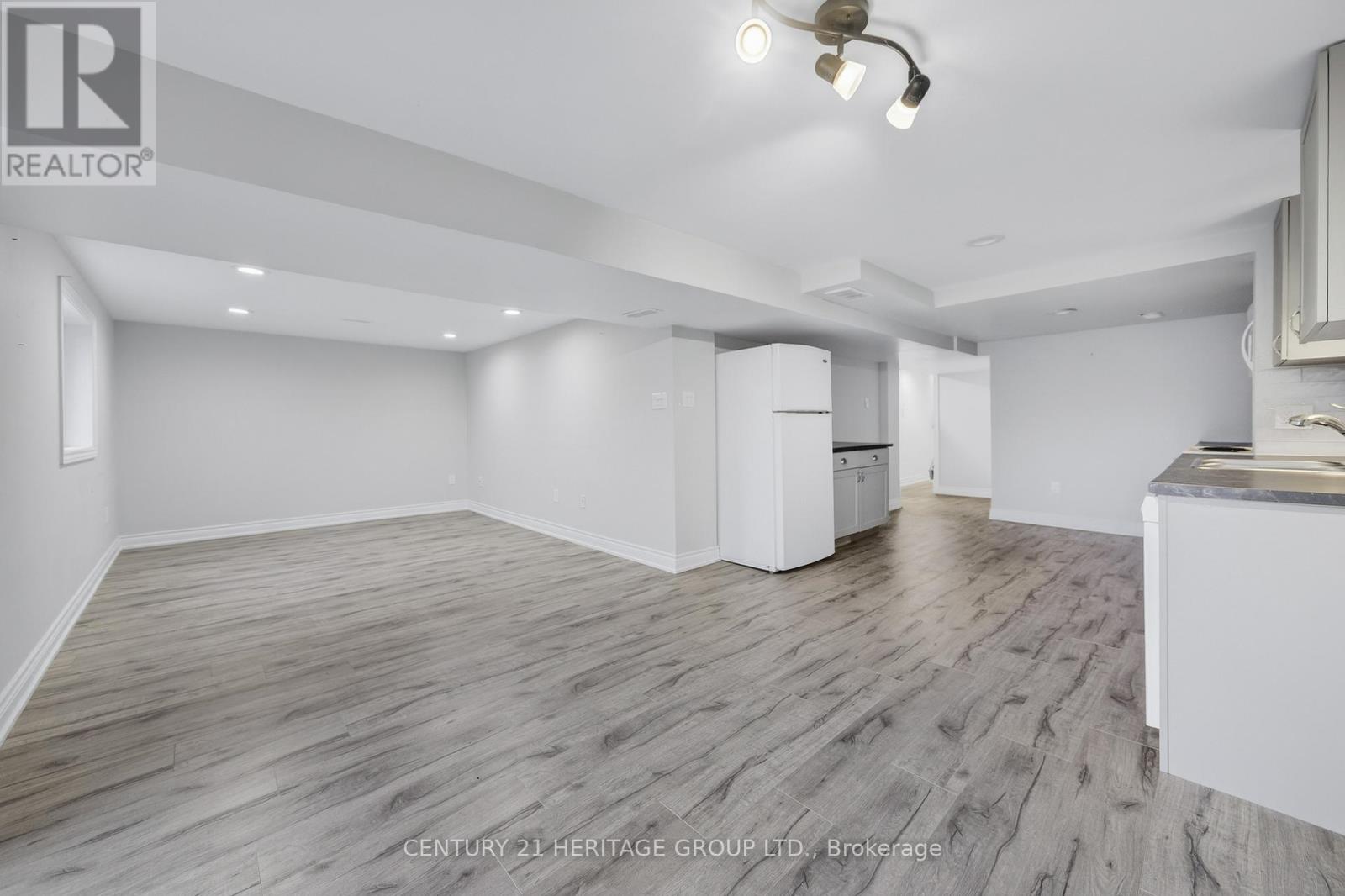 111 Ondrey Street, Bradford West Gwillimbury, Ontario L3Z 2X1 - Photo 28 - N12923036