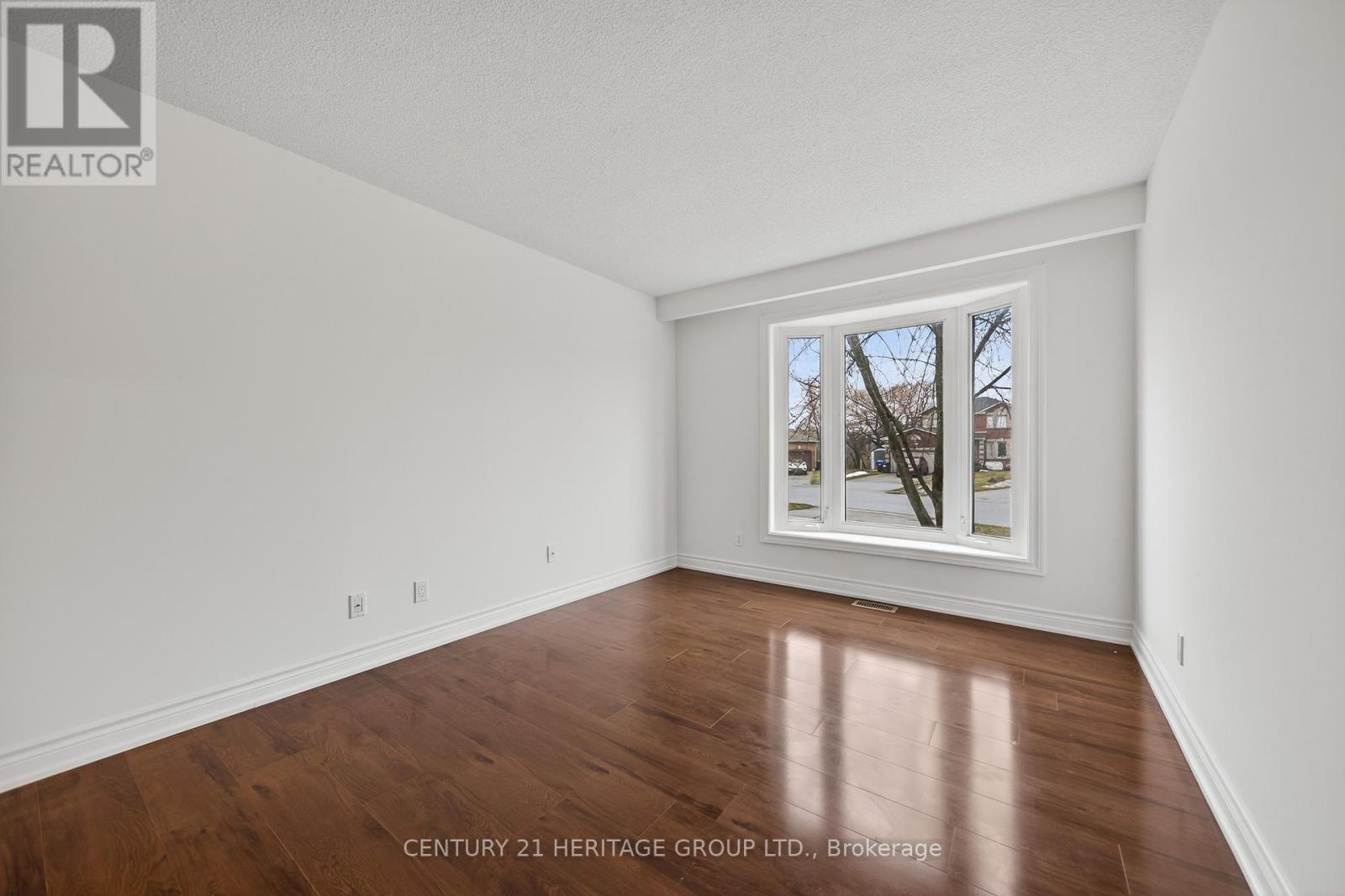 111 Ondrey Street, Bradford West Gwillimbury, Ontario L3Z 2X1 - Photo 12 - N12923036