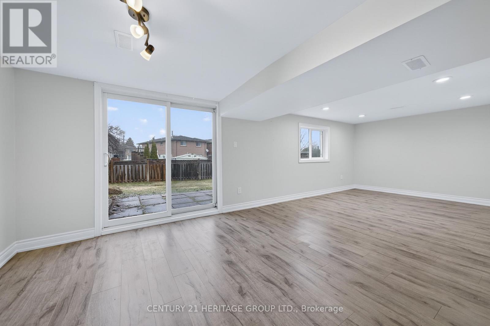 111 Ondrey Street, Bradford West Gwillimbury, Ontario L3Z 2X1 - Photo 27 - N12923036