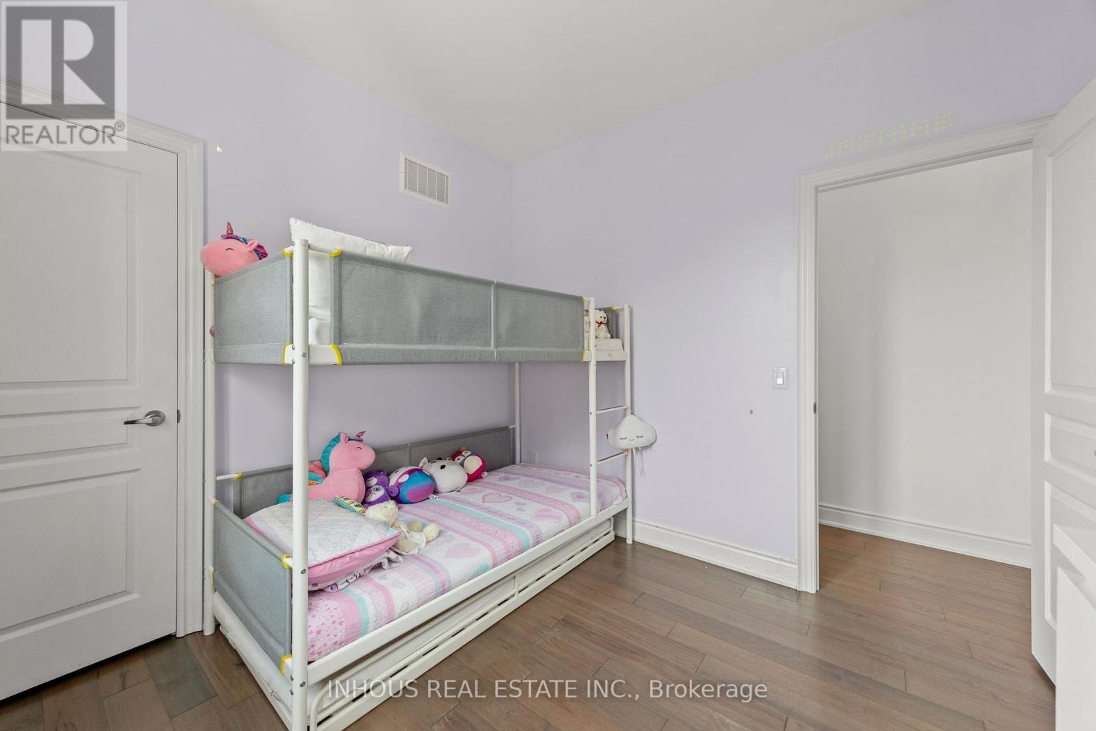 105 Johnson Drive, Shelburne, Ontario  L9V 3V9 - Photo 21 - X12927344