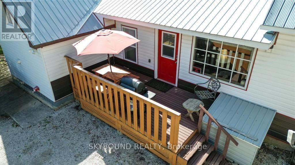 7461 Highway 6, Northern Bruce Peninsula, Ontario  N0H 2R0 - Photo 17 - X12927346