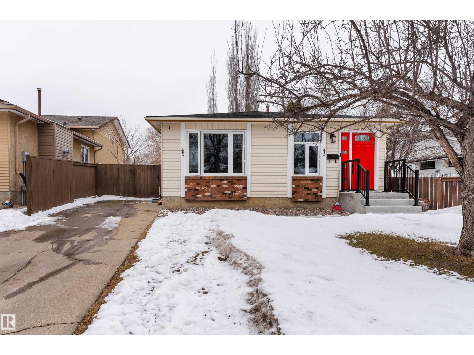 45 ATTWOOD DR, St. Albert, Alberta