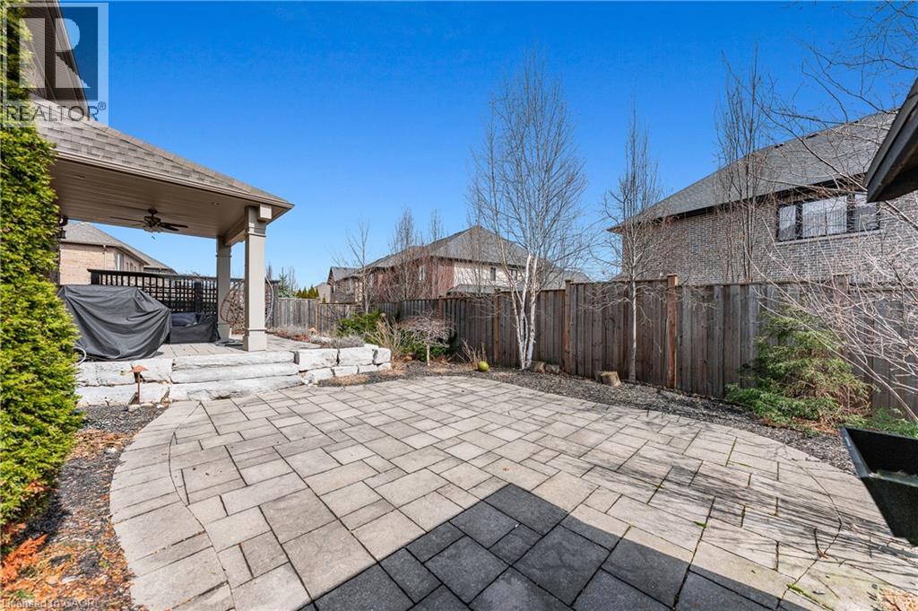 325 Deerfoot Trail, Waterloo, Ontario N2K 0B4 - Photo 47 - 40815335