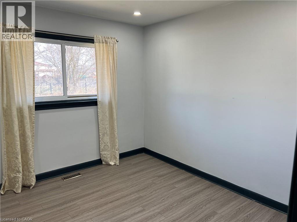 73 Chipman Avenue Unit# Upper, Hamilton, Ontario  L9A 2S9 - Photo 14 - 40815322