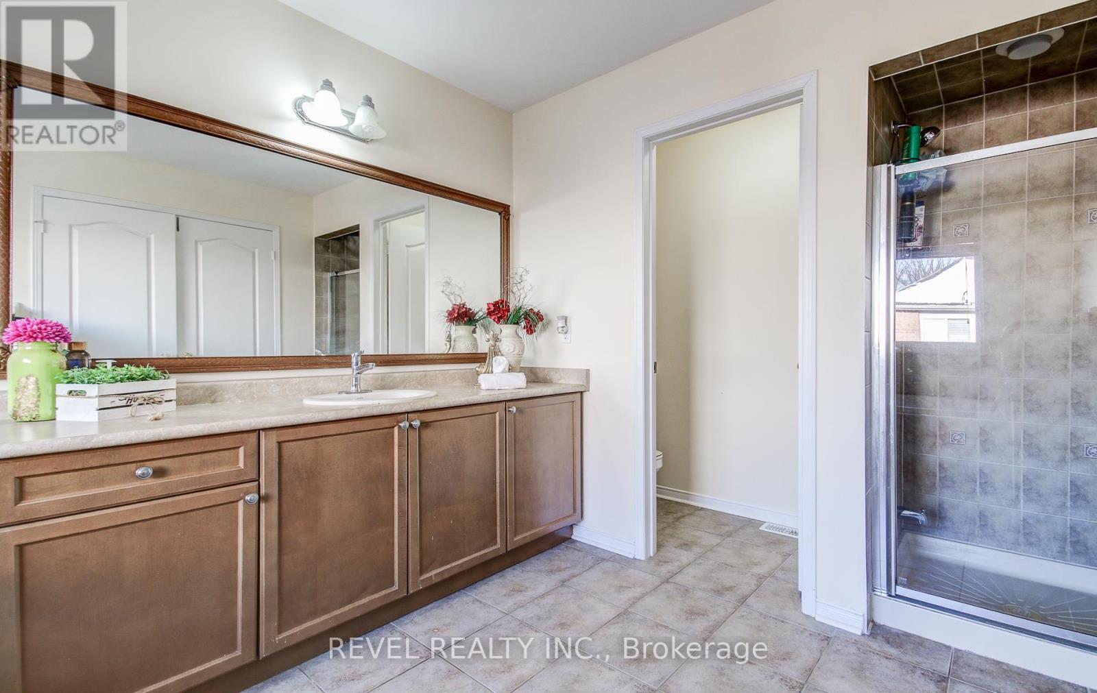 5 Treegrove Crescent, Brampton (Fletcher's Meadow), Ontario  L7A 3X8 - Photo 27 - W12699206