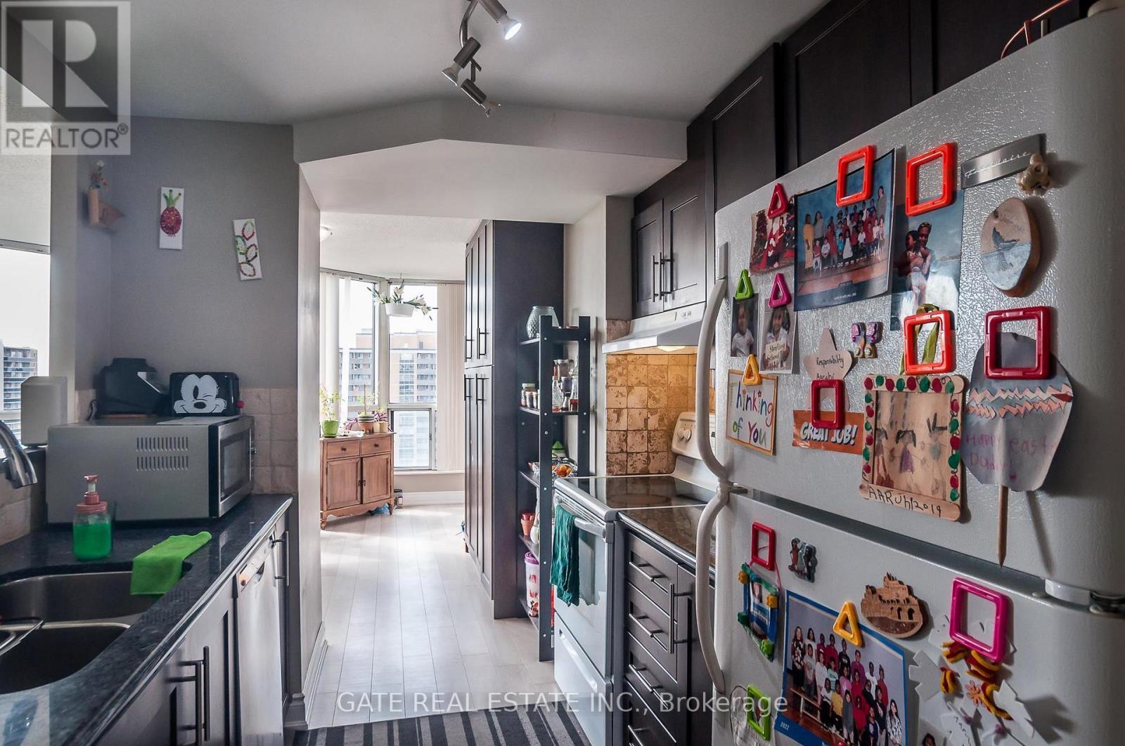 1604 - 5 Rowntree Road, Toronto, Ontario  M9V 5G9 - Photo 17 - W12884632