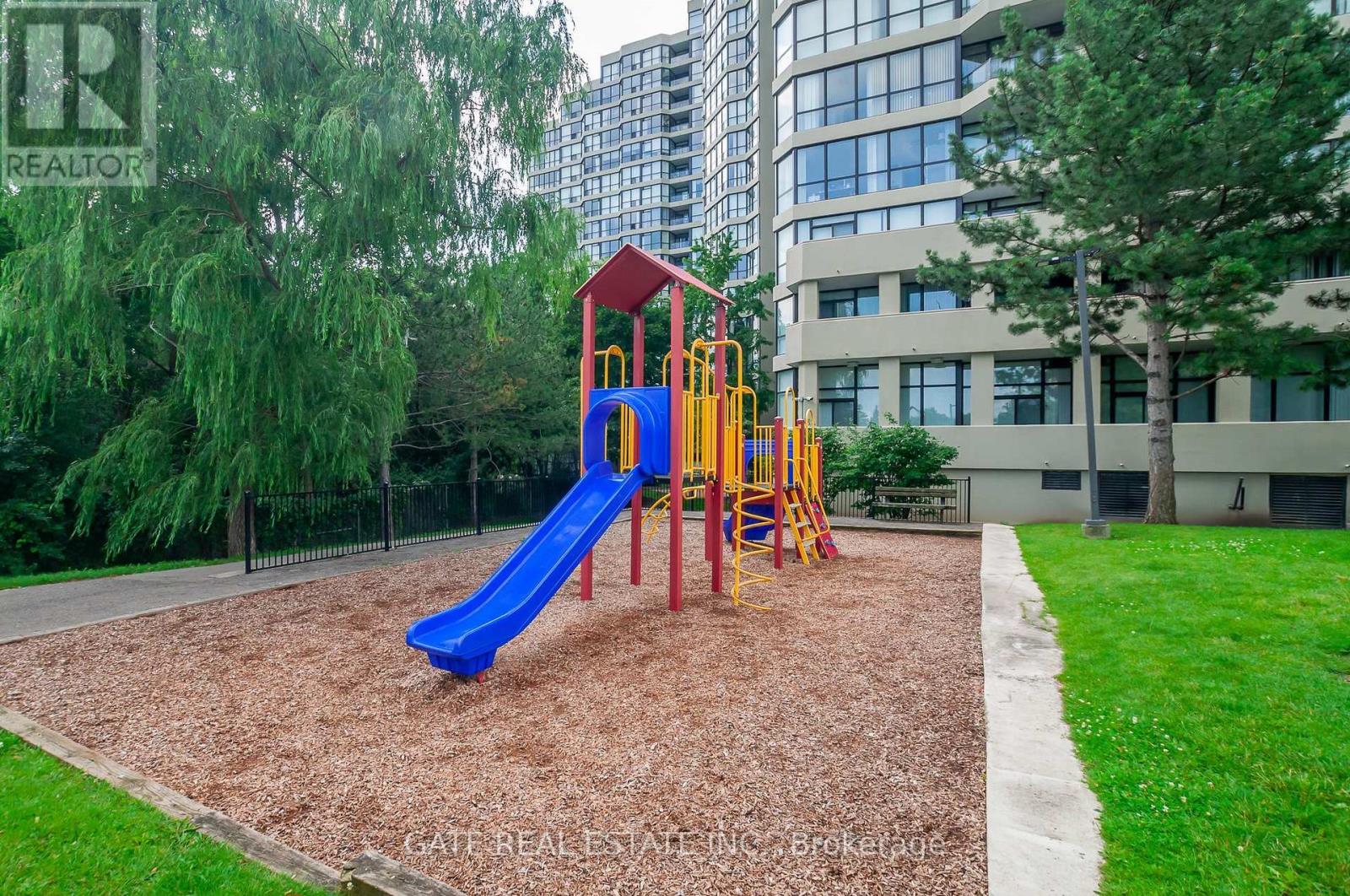 1604 - 5 Rowntree Road, Toronto, Ontario  M9V 5G9 - Photo 33 - W12884632