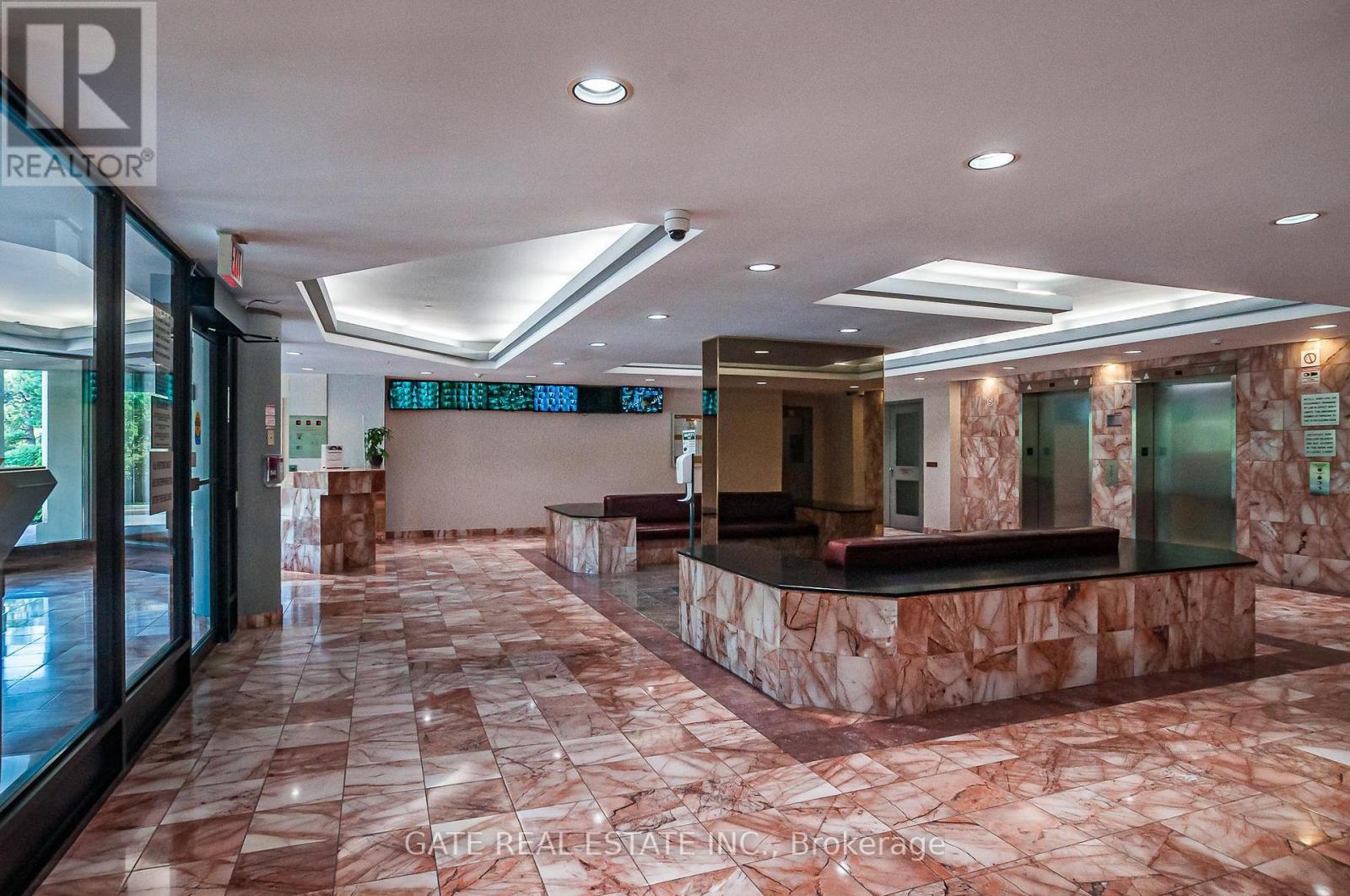 1604 - 5 Rowntree Road, Toronto, Ontario  M9V 5G9 - Photo 4 - W12884632