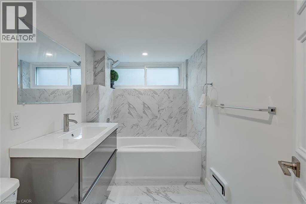 624 North Shore Boulevard E, Burlington, Ontario  L7T 1X2 - Photo 35 - 40814223