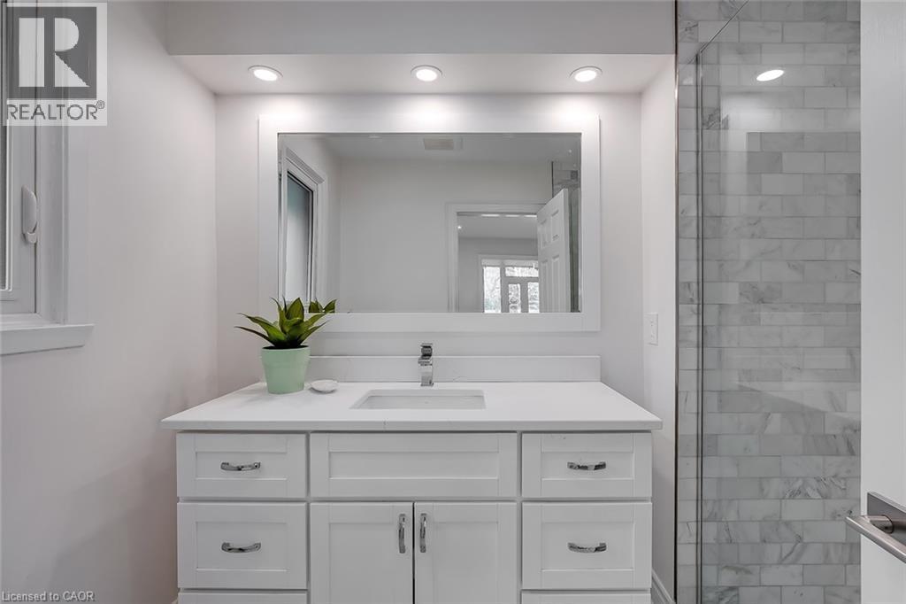 624 North Shore Boulevard E, Burlington, Ontario  L7T 1X2 - Photo 18 - 40814223