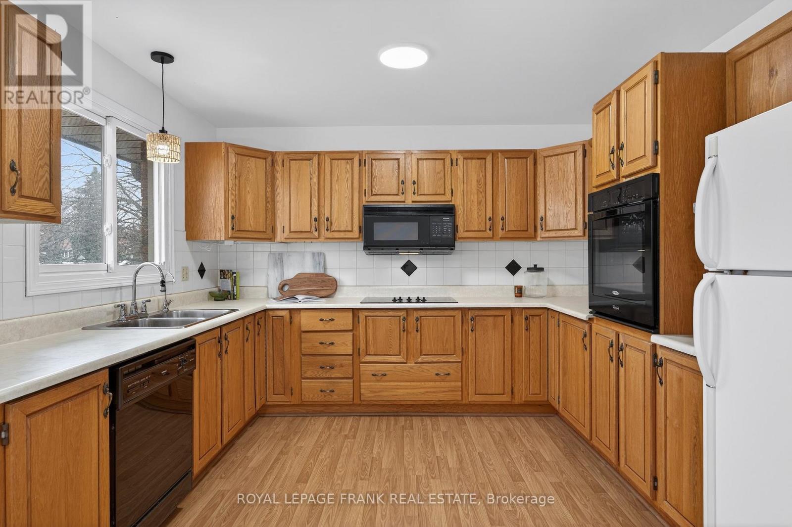 2260 Kawartha Hts Boulevard, Peterborough, Ontario  K9K 1P4 - Photo 8 - X12928904