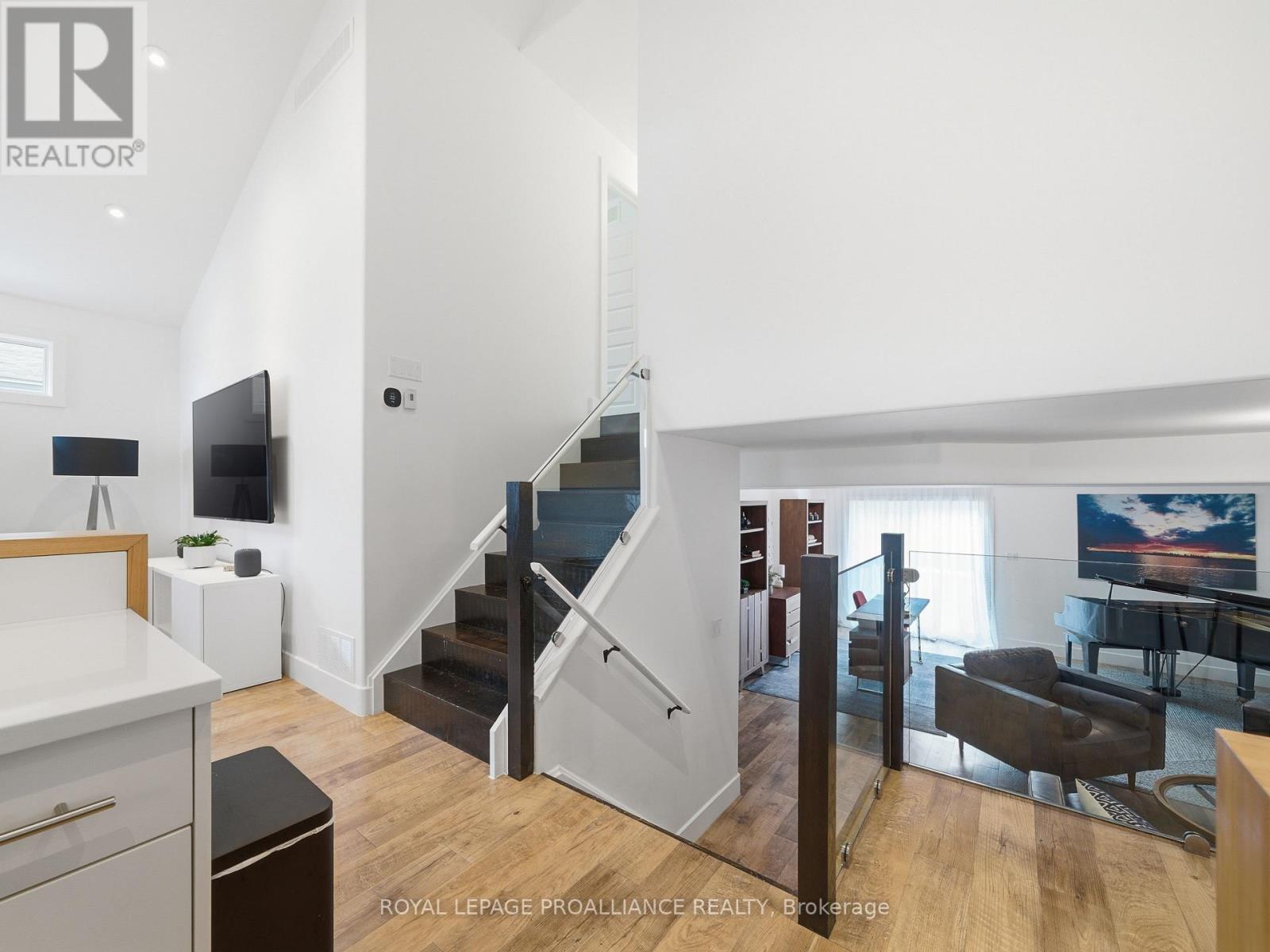 22 Kempton Avenue, Belleville, Ontario  K8N 0E9 - Photo 21 - X12928998