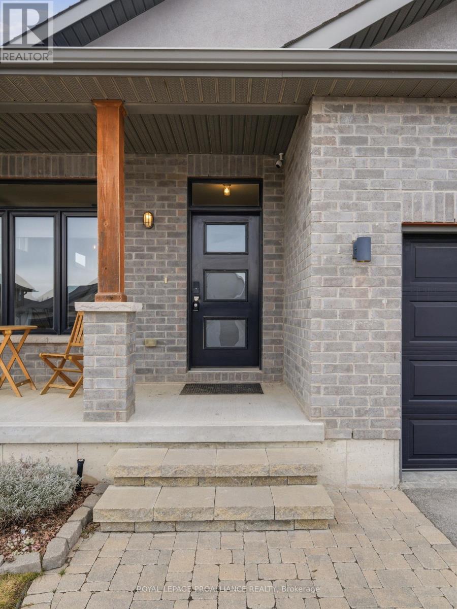 22 Kempton Avenue, Belleville, Ontario  K8N 0E9 - Photo 8 - X12928998