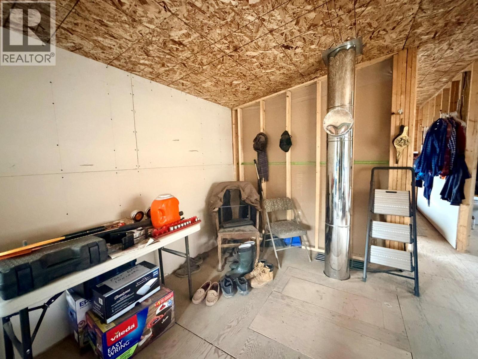 5521 Boulder Mountain Road, Barriere, British Columbia  V0E 1E0 - Photo 8 - 10380209