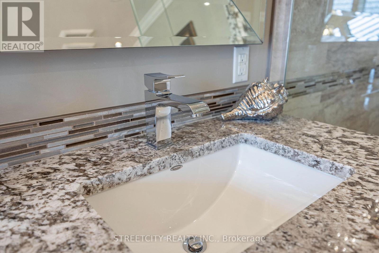 448 Grangeover Crescent, London North, Ontario  N6G 4P7 - Photo 39 - X12928890