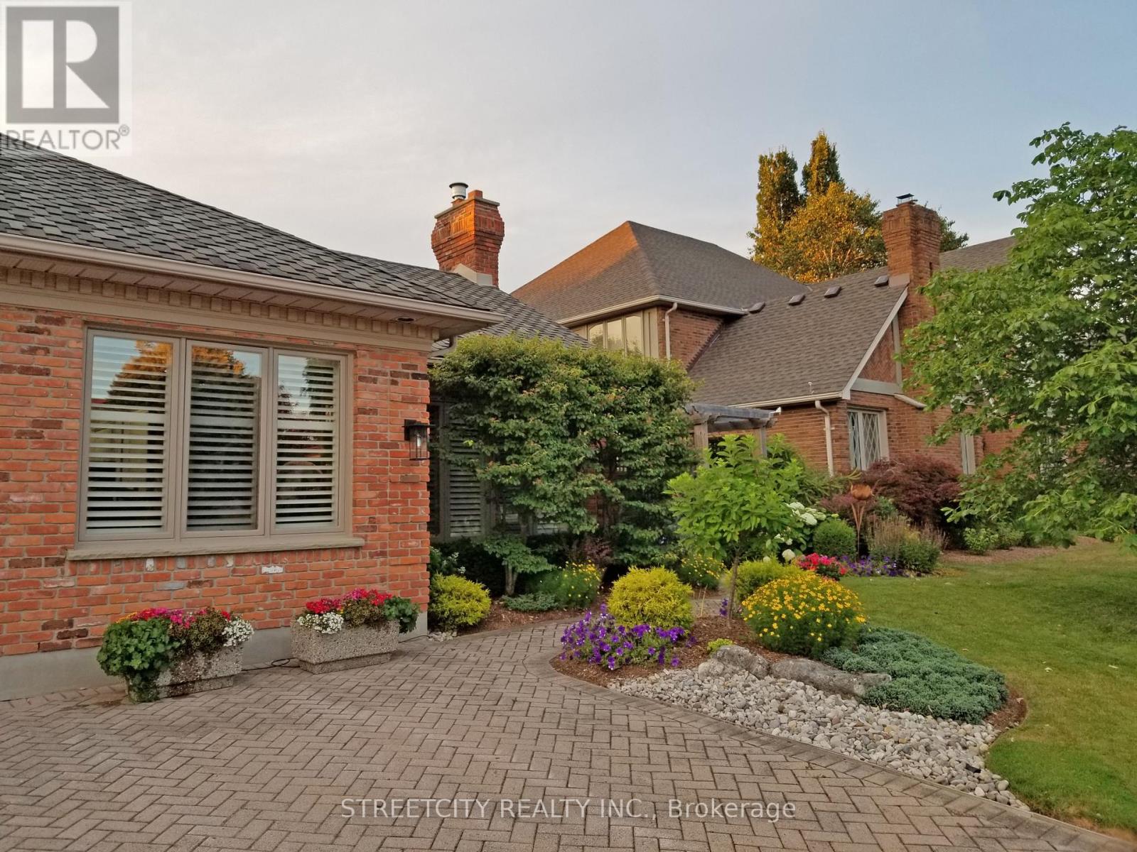 448 Grangeover Crescent, London North, Ontario  N6G 4P7 - Photo 4 - X12928890