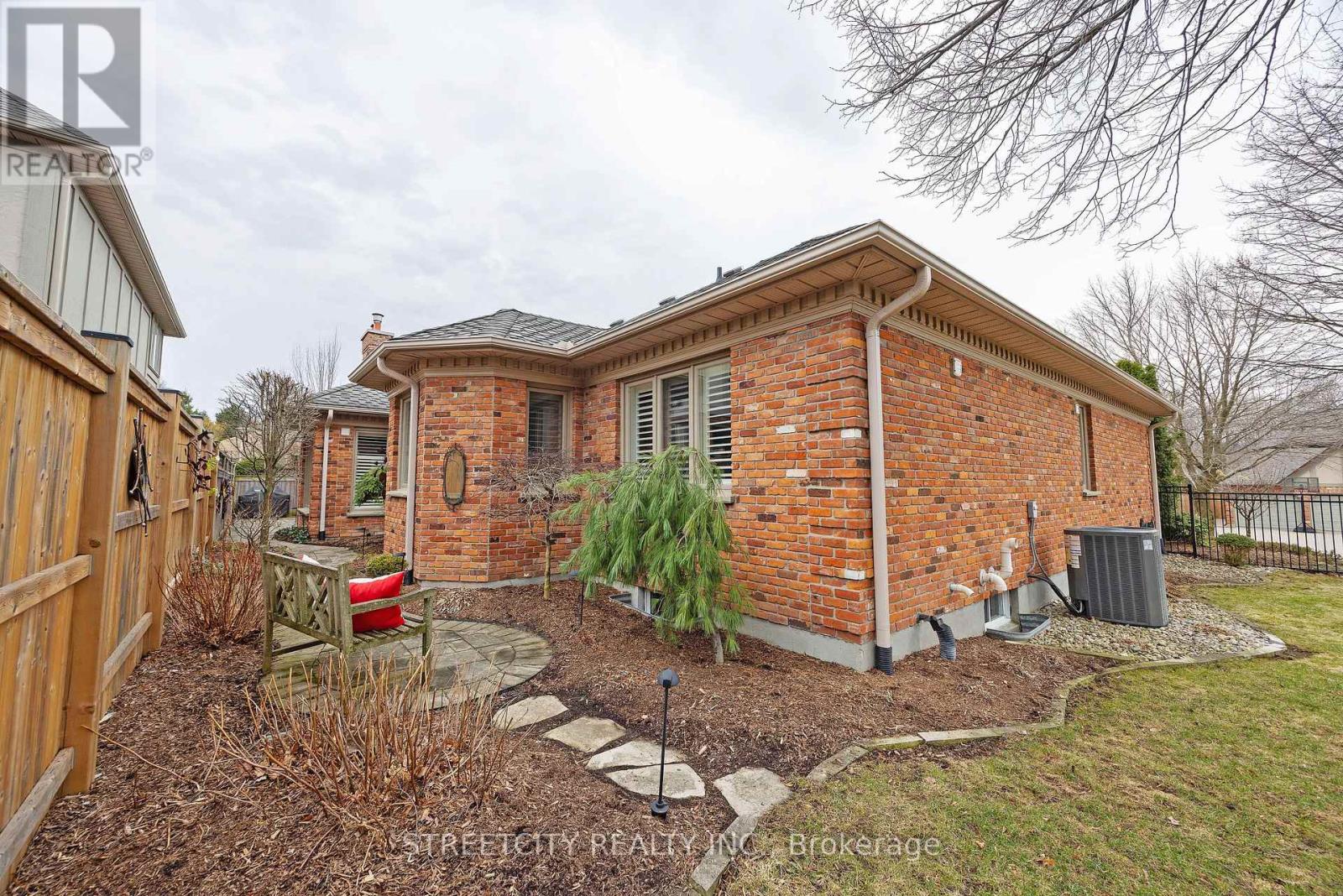 448 Grangeover Crescent, London North, Ontario  N6G 4P7 - Photo 49 - X12928890