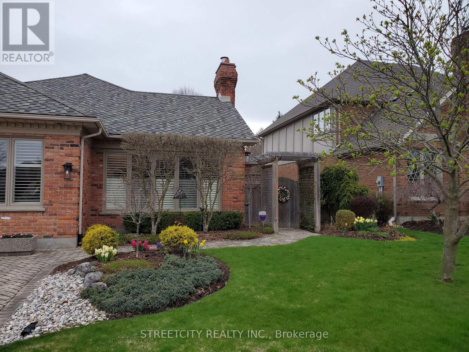448 Grangeover Crescent, London North, Ontario  N6G 4P7 - Photo 6 - X12928890