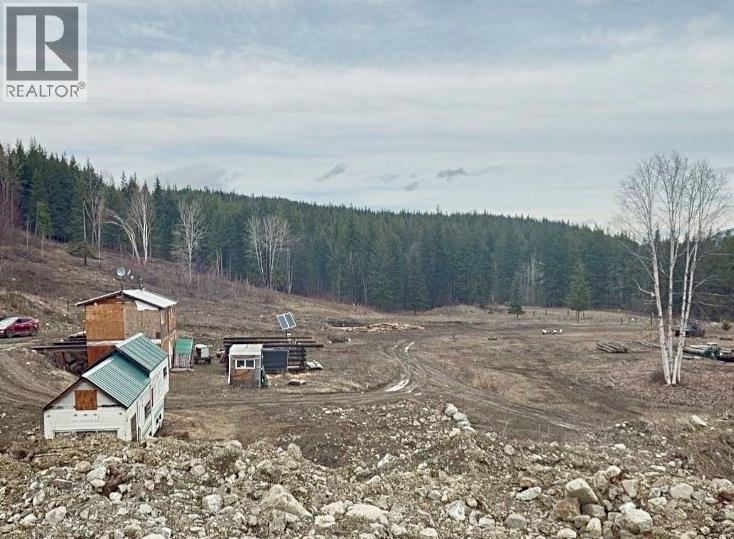 5521 BOULDER MOUNTAIN Road, Barriere, British Columbia