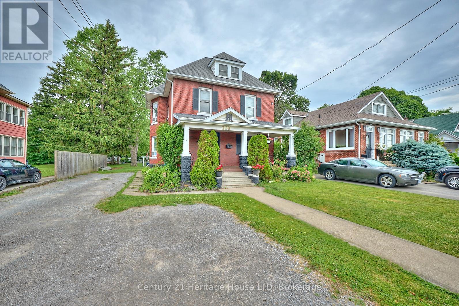 218 Phipps Street, Fort Erie (Central), Ontario  L2A 2V5 - Photo 7 - X12928368